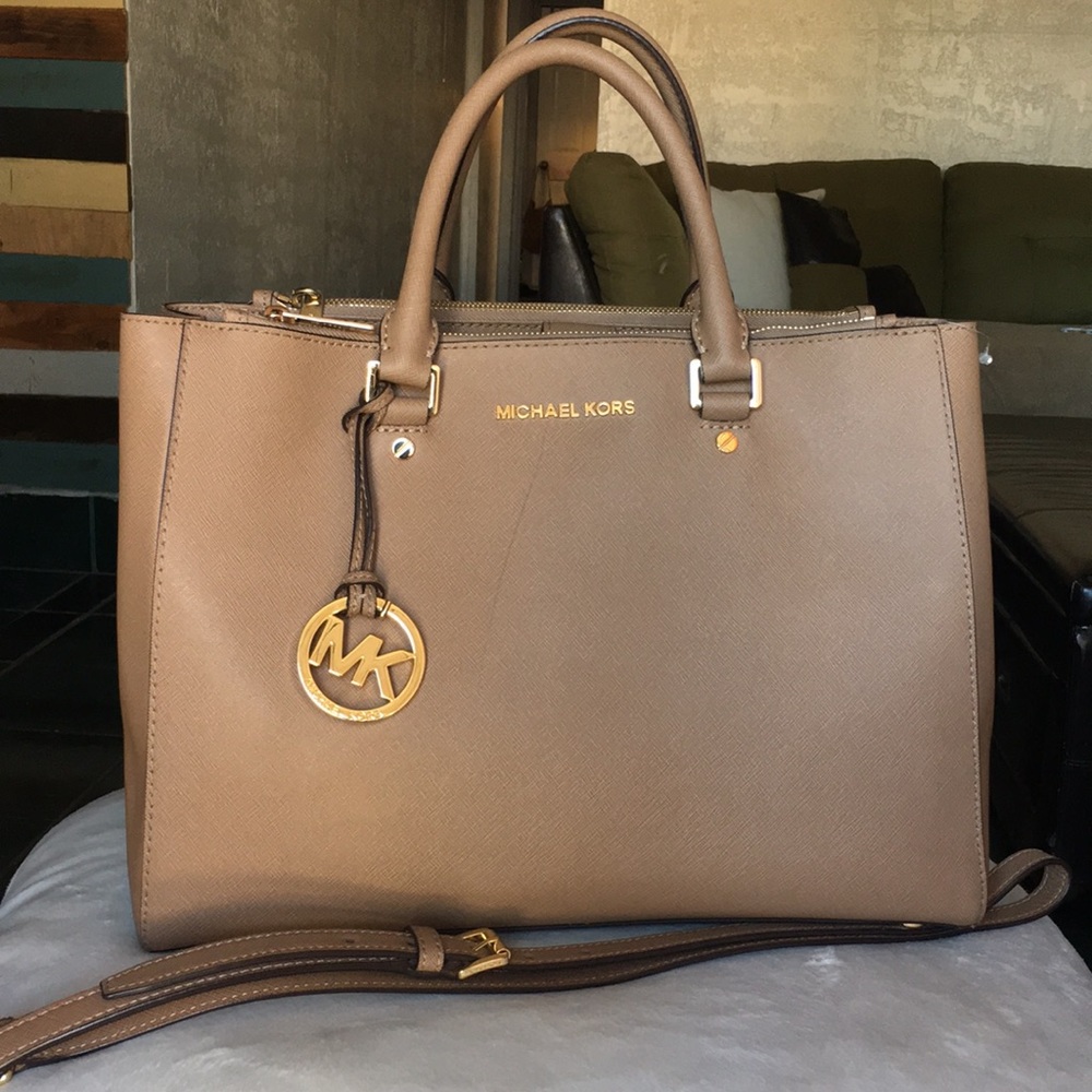 ❤️ Michael kors Large Sutton